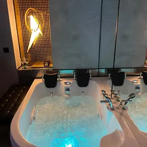 Z Jacuzzi W Sercu Krakowa Apartment Krakow